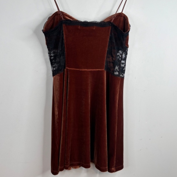 Urban Outfitters Faith Velvet Slip Dress M Lace Babydoll Fairy Grunge Whimsigoth - Picture 6 of 12